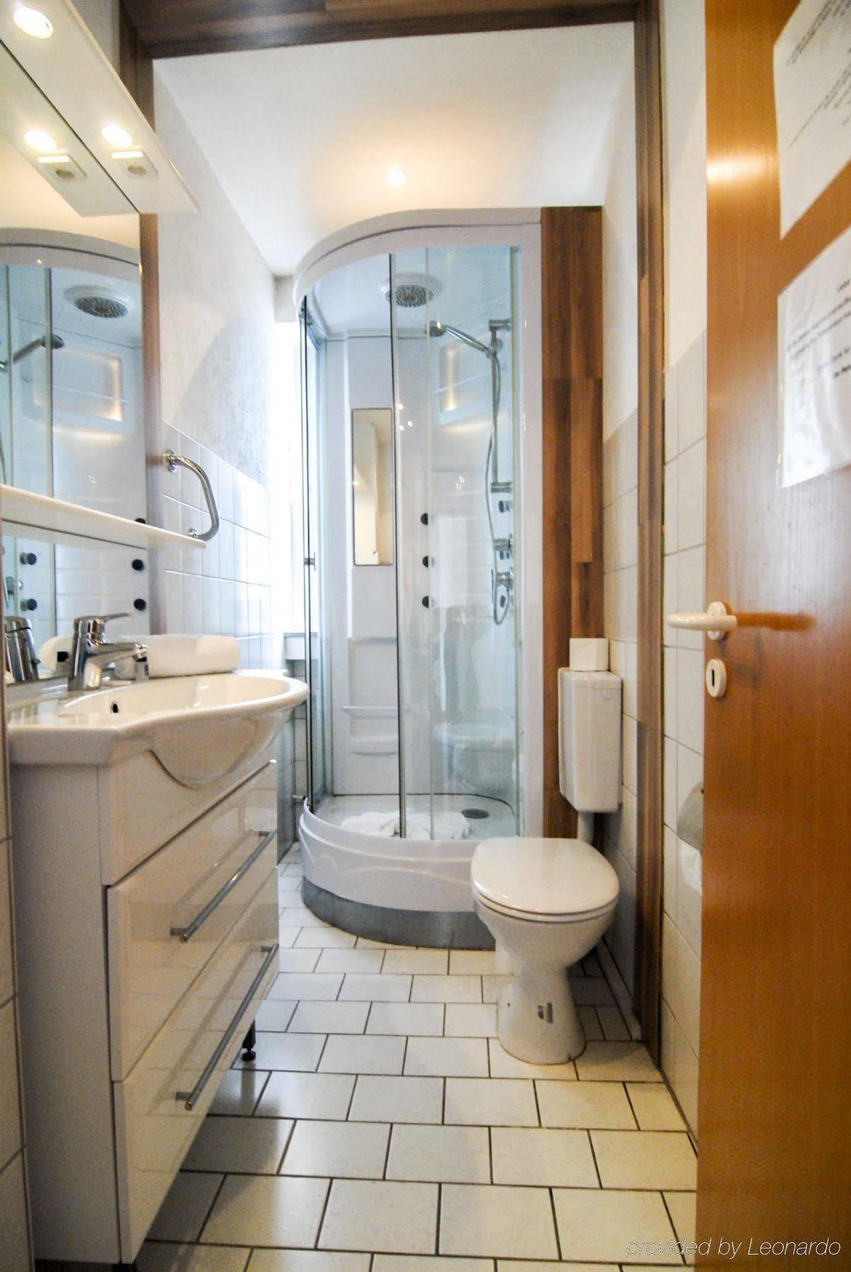 Petul Apart Hotel Ernestine Есен Екстериор снимка