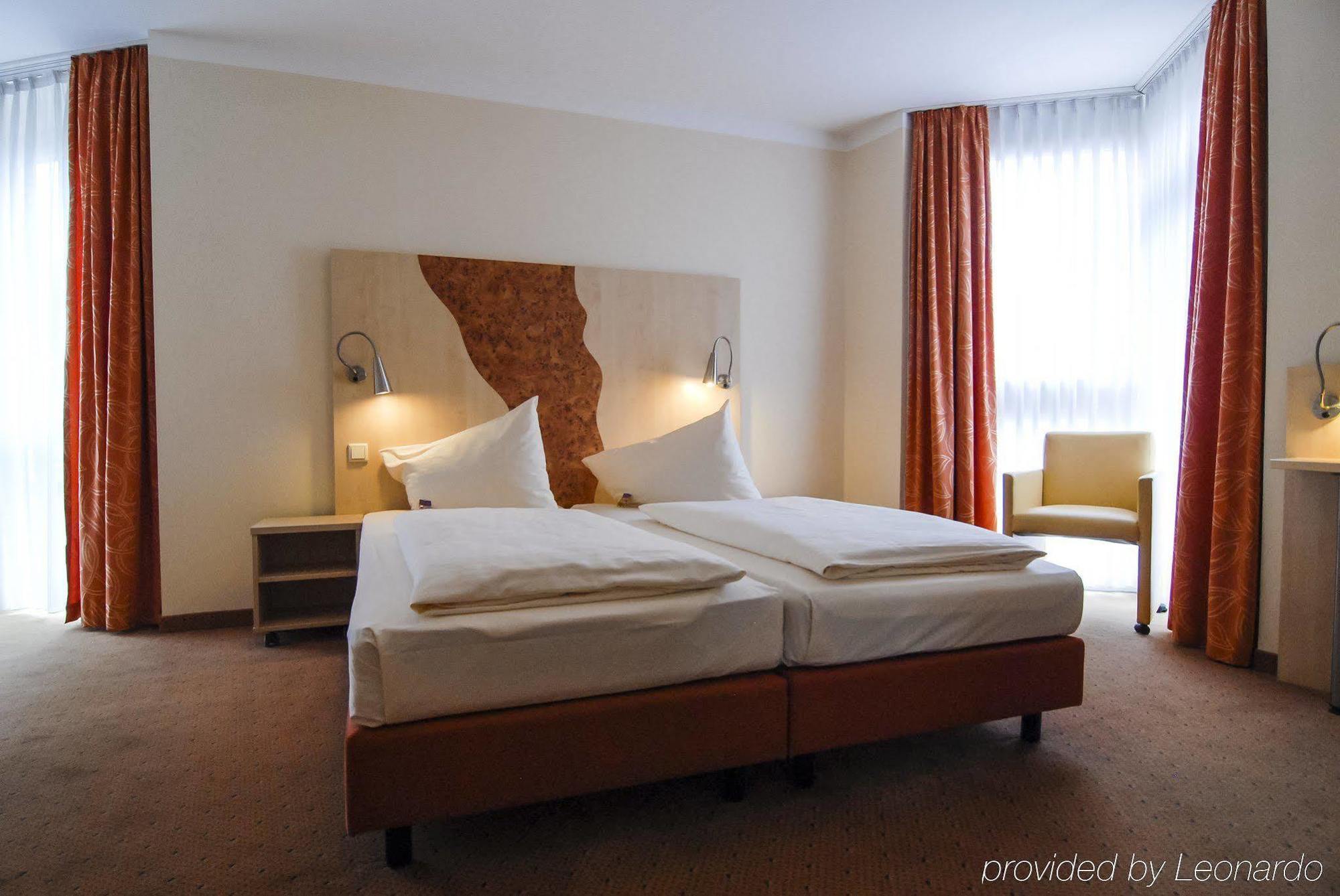 Petul Apart Hotel Ernestine Есен Екстериор снимка